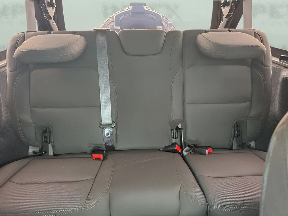 2023 Jeep JL Wrangler - Image 10 of 31