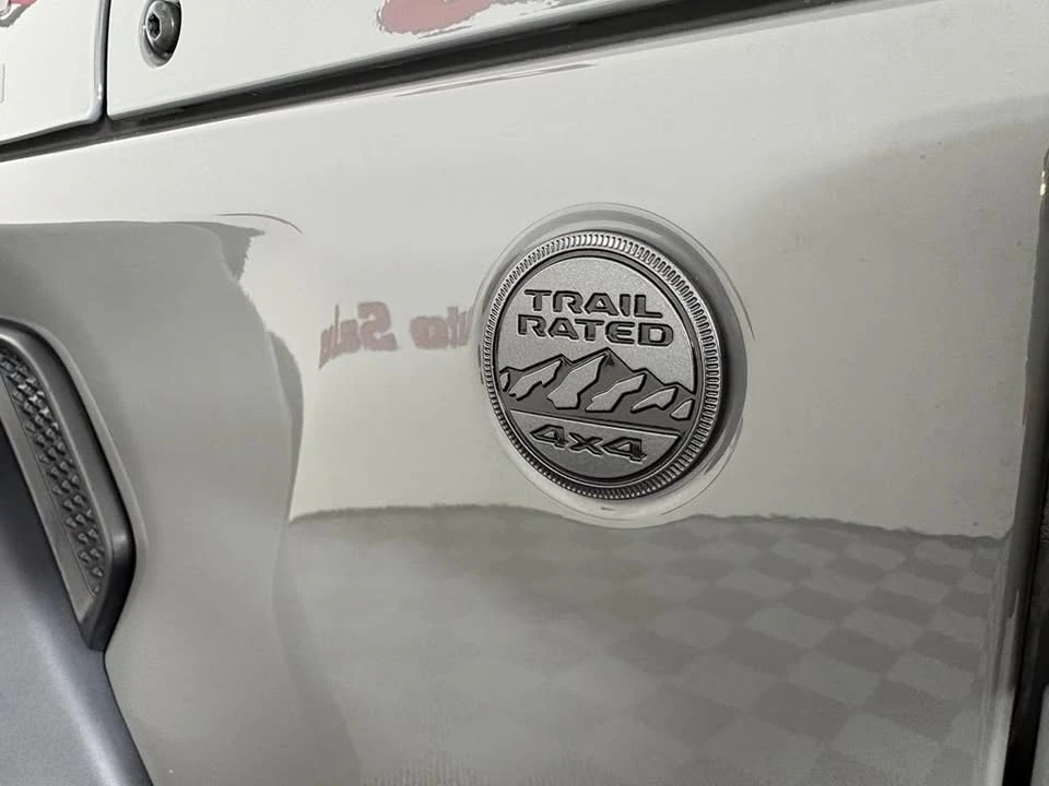 2023 Jeep JL Wrangler - Image 11 of 20