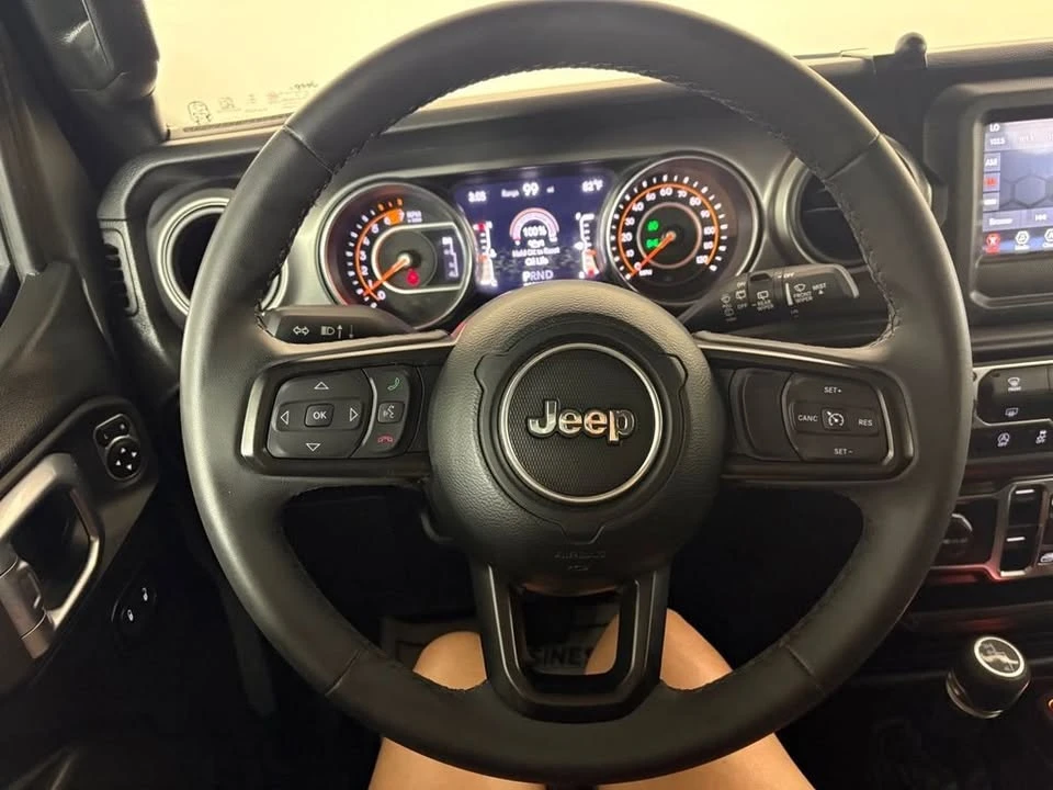 2023 Jeep JL Wrangler - Image 18 of 20