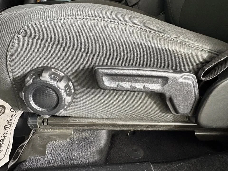 2023 Jeep JL Wrangler - Image 13 of 20