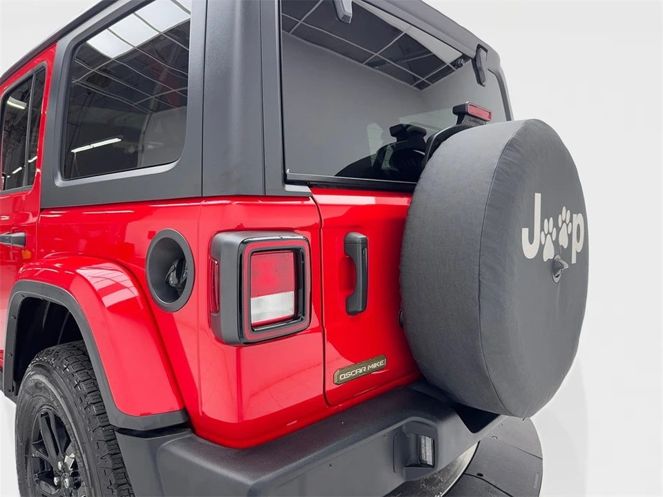 2023 Jeep JL Wrangler - Image 11 of 12