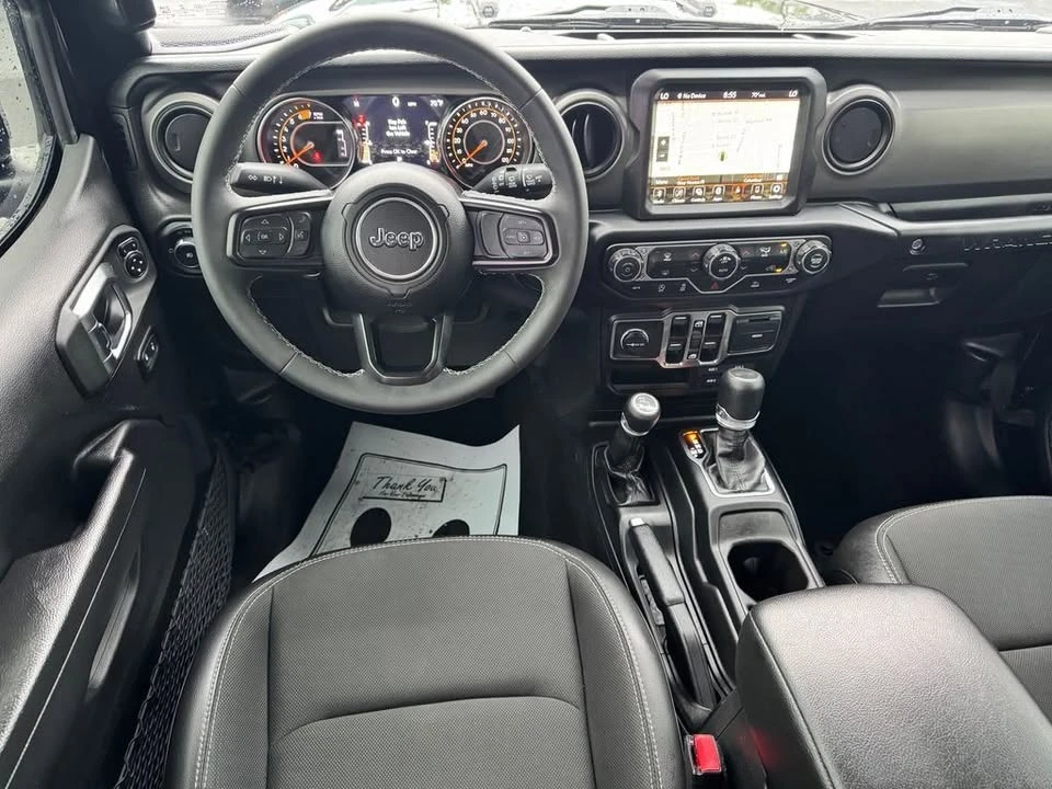 2023 Jeep JL Wrangler - Image 19 of 20