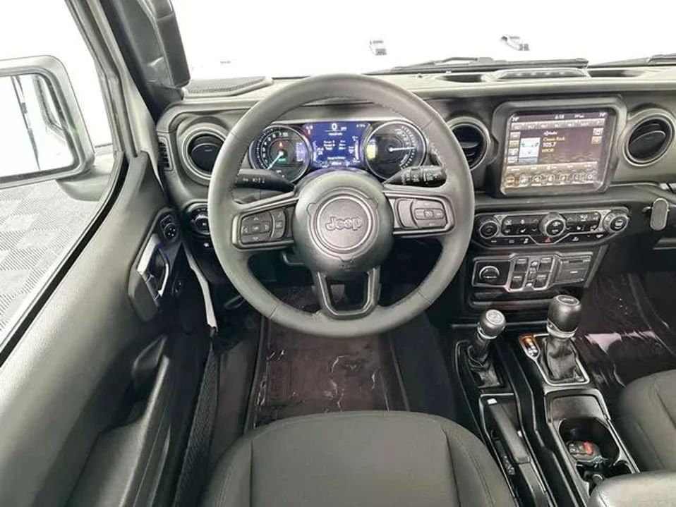 2023 Jeep JL Wrangler - Image 10 of 20