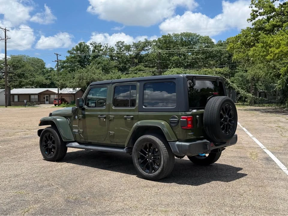 2023 Jeep JL Wrangler - Image 4 of 7
