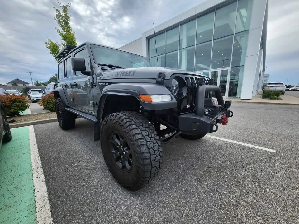 2023 Jeep JL Wrangler - Image 3 of 15