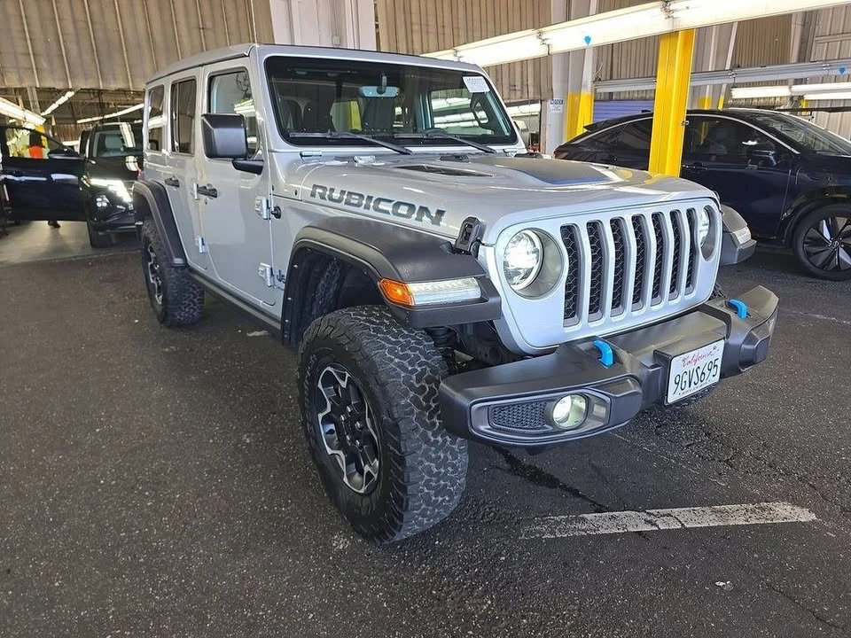 2023 Jeep JL Wrangler - Image 3 of 6