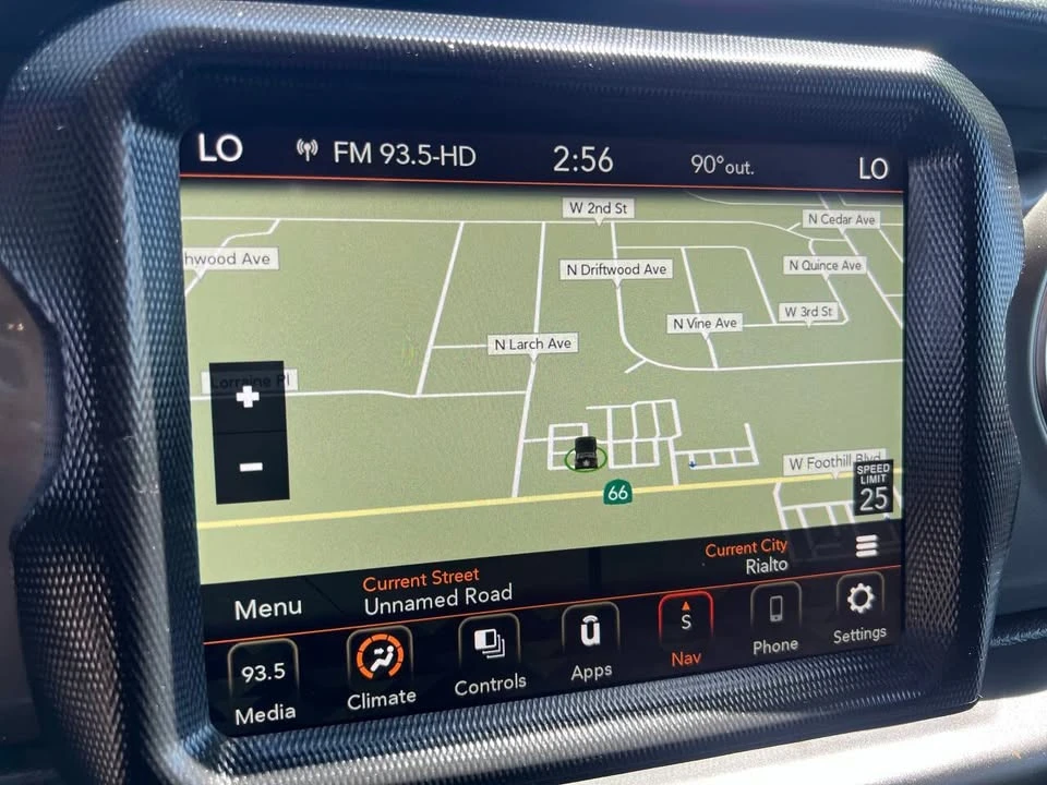 2023 Jeep JL Wrangler - Image 3 of 20