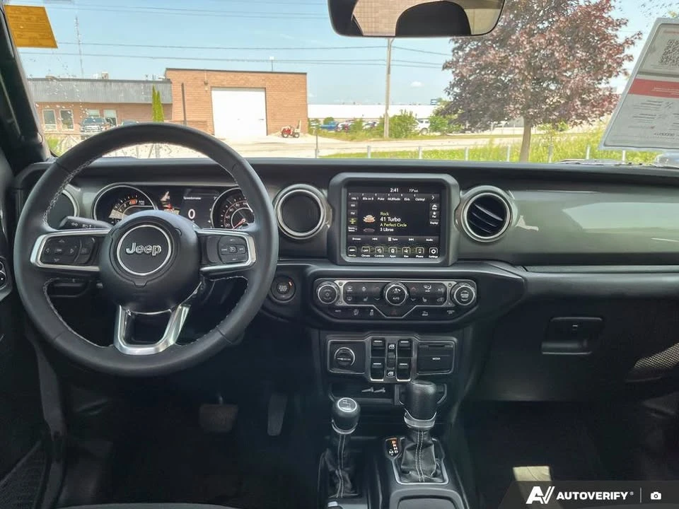 2023 Jeep JL Wrangler - Image 10 of 10