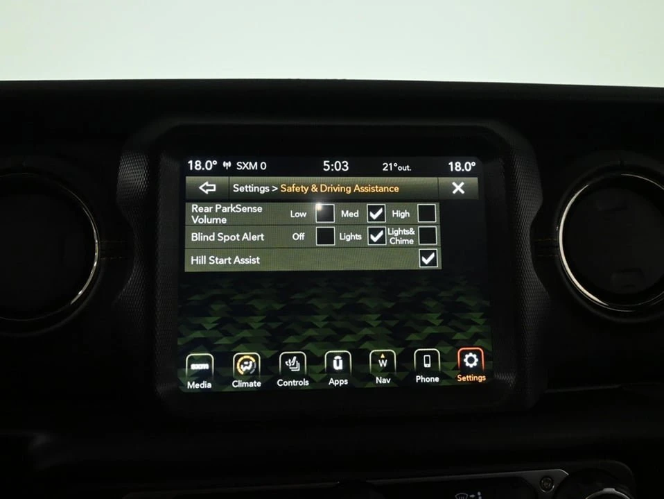 2023 Jeep JL Wrangler - Image 18 of 20