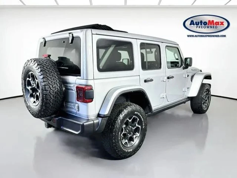2023 Jeep JL Wrangler - Image 2 of 20