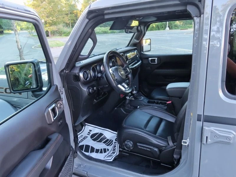 2023 Jeep JL Wrangler - Image 19 of 20