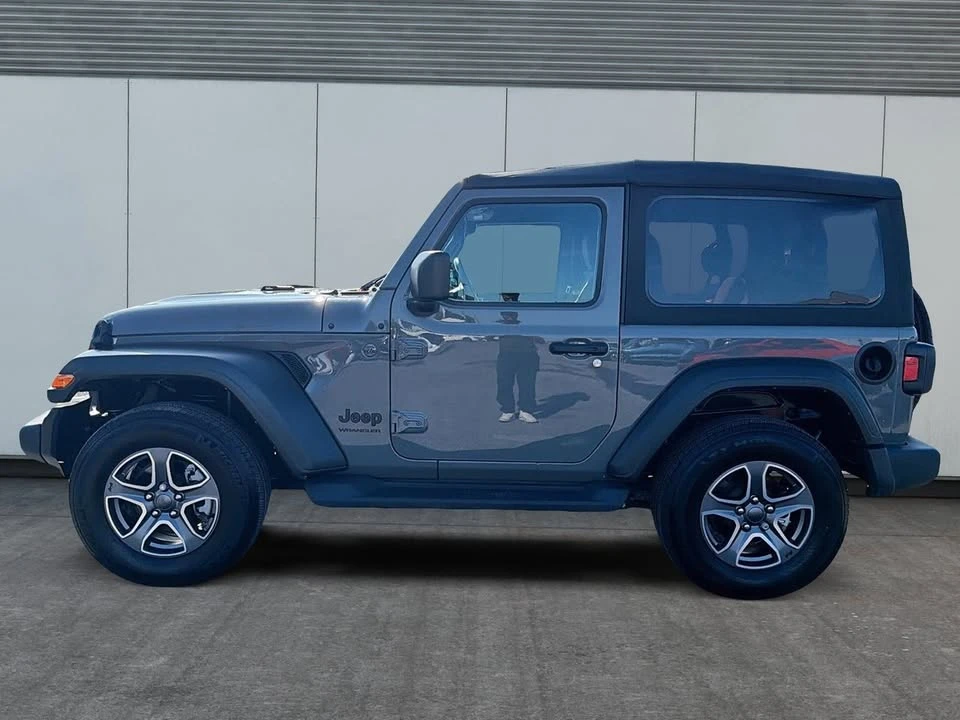 2023 Jeep JL Wrangler - Image 5 of 10