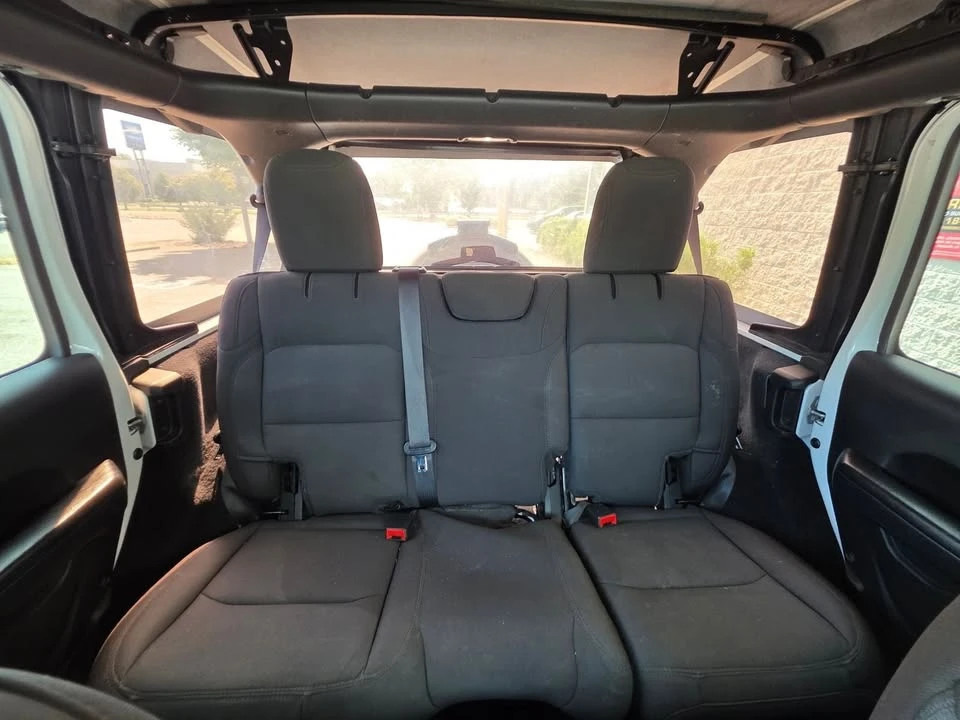2023 Jeep JL Wrangler - Image 9 of 10