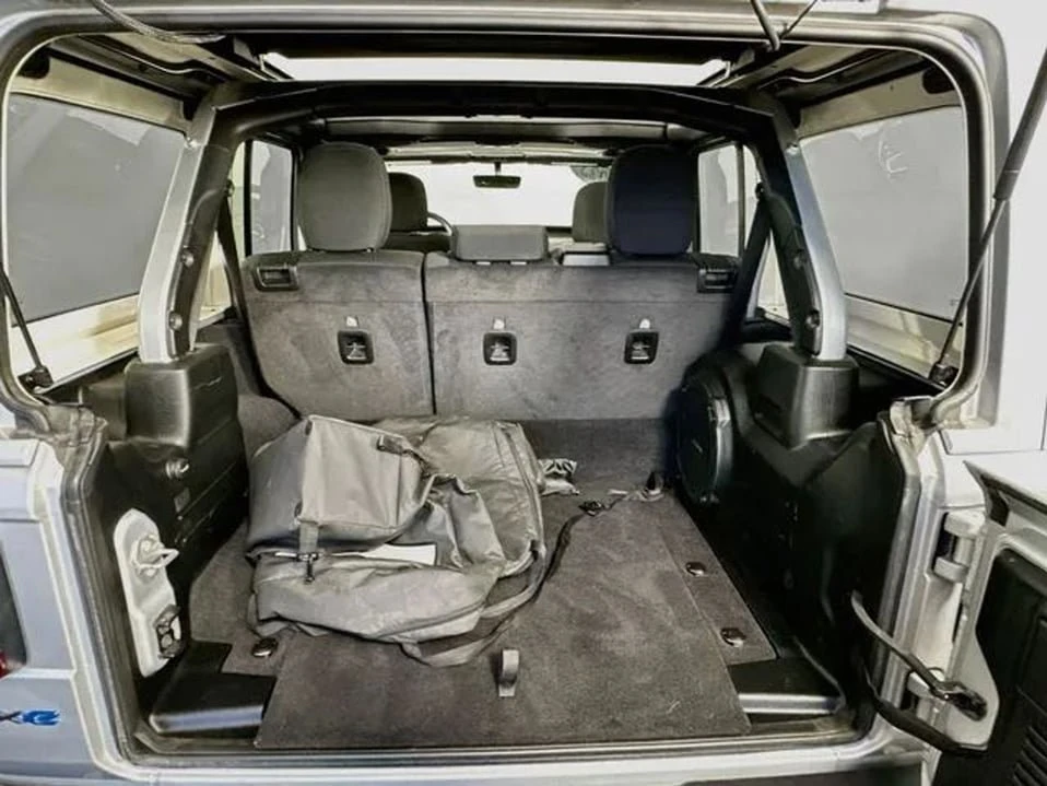 2023 Jeep JL Wrangler - Image 13 of 20