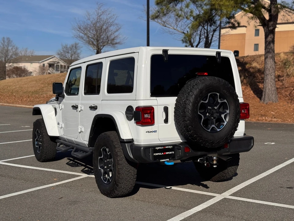 2023 Jeep JL Wrangler - Image 8 of 12