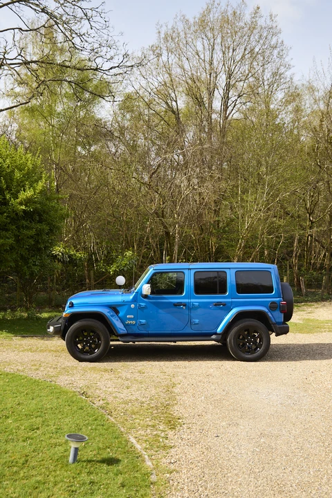 2023 Jeep JL Wrangler - Image 16 of 31