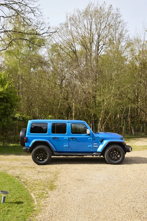 2023 Jeep JL Wrangler - Image 12 of 31