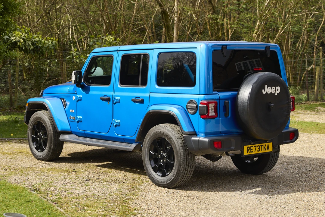 2023 Jeep JL Wrangler - Image 7 of 31