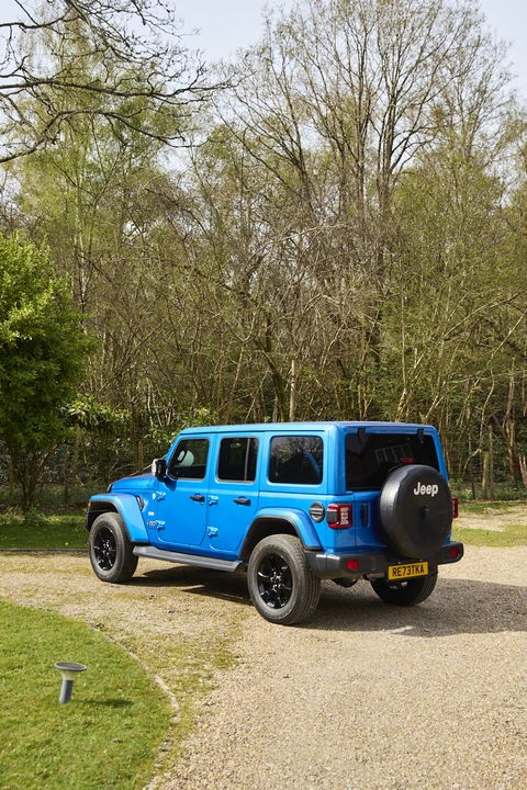 2023 Jeep JL Wrangler - Image 15 of 31
