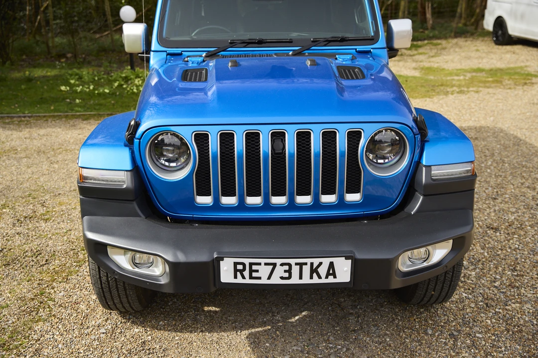 2023 Jeep JL Wrangler - Image 19 of 31