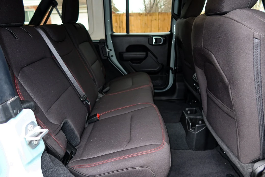 2023 Jeep JL Wrangler - Image 15 of 30