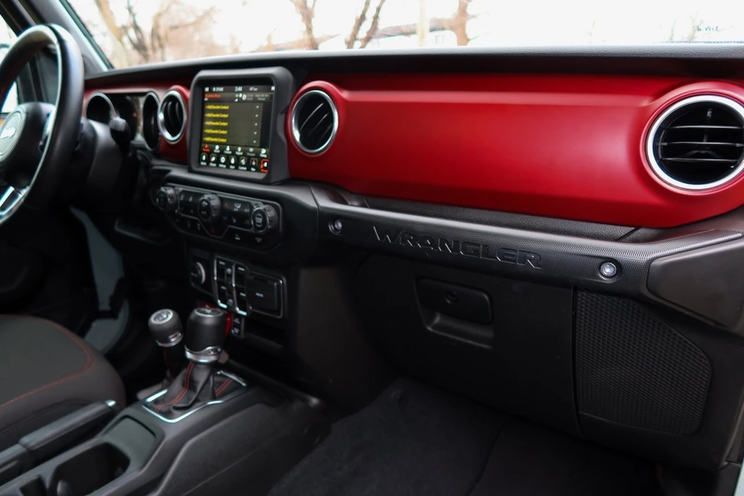 2023 Jeep JL Wrangler - Image 18 of 30