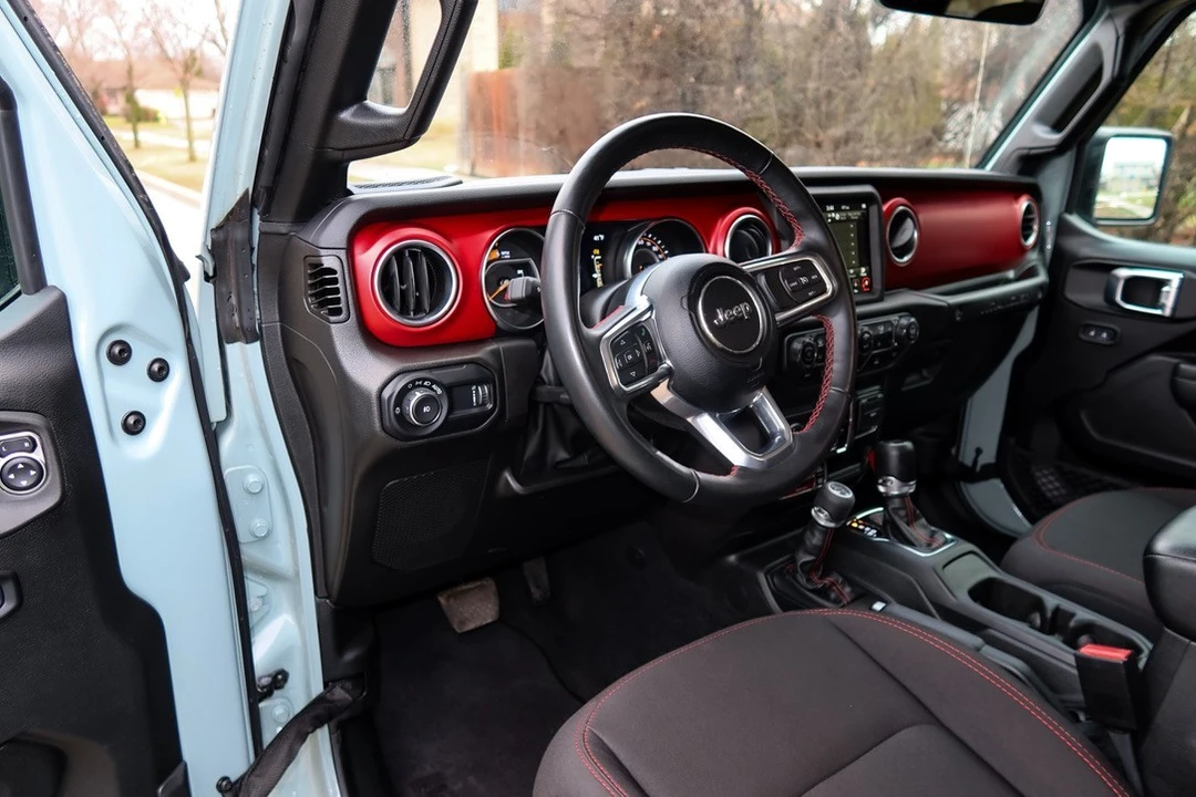 2023 Jeep JL Wrangler - Image 19 of 30