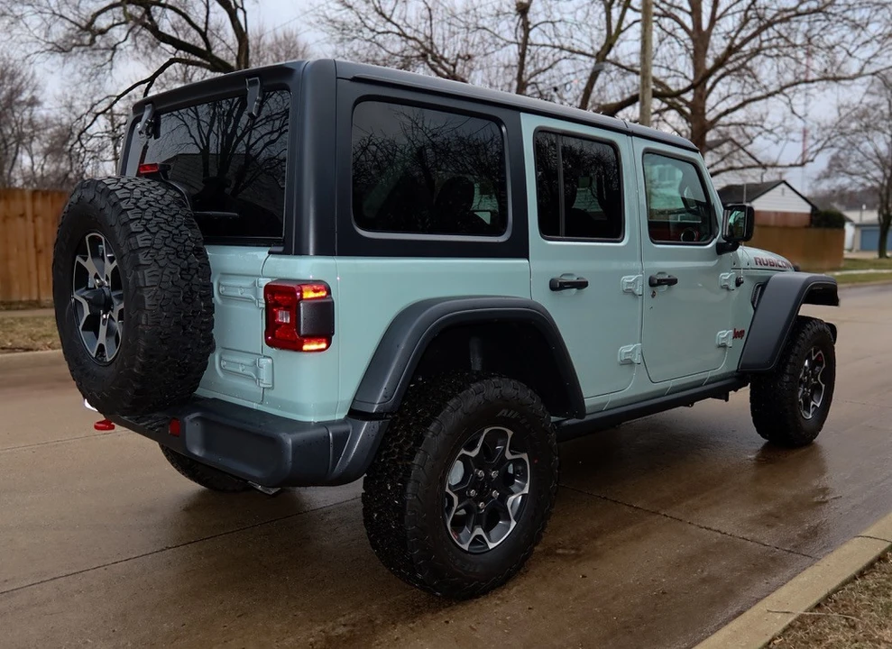 2023 Jeep JL Wrangler - Image 5 of 30