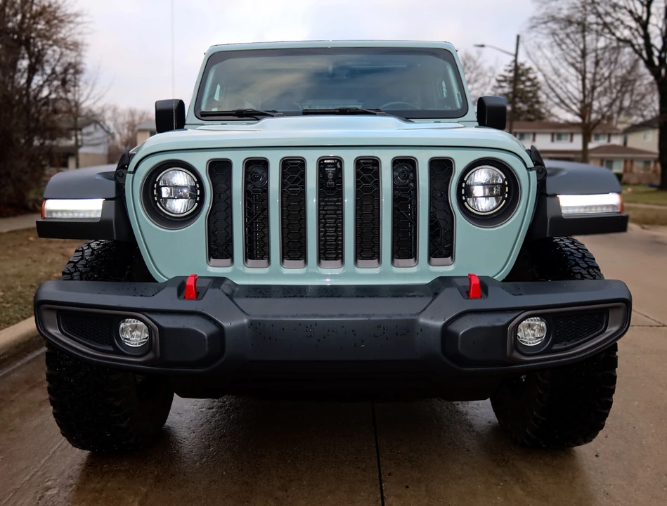2023 Jeep JL Wrangler - Image 2 of 30