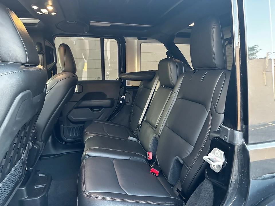 2023 Jeep JL Wrangler - Image 9 of 13