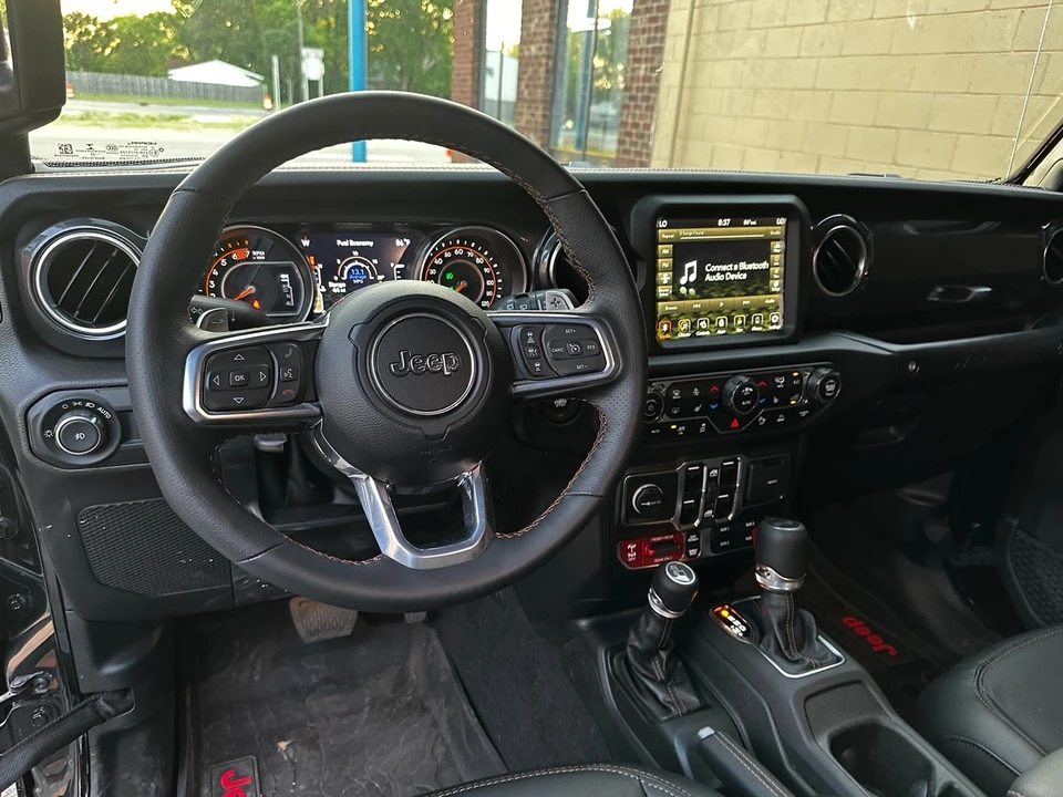 2023 Jeep JL Wrangler - Image 12 of 13