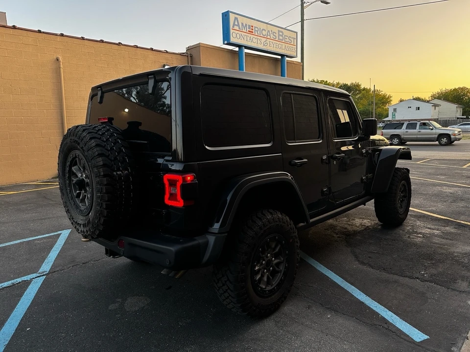 2023 Jeep JL Wrangler - Image 3 of 13