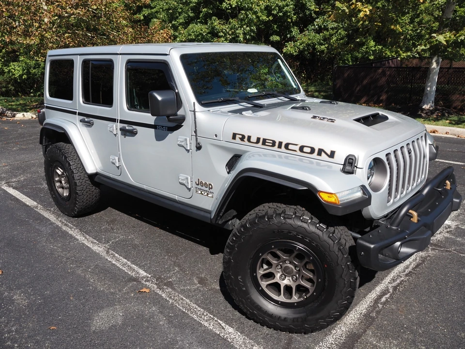 2023 Jeep JL Wrangler - Image 18 of 21