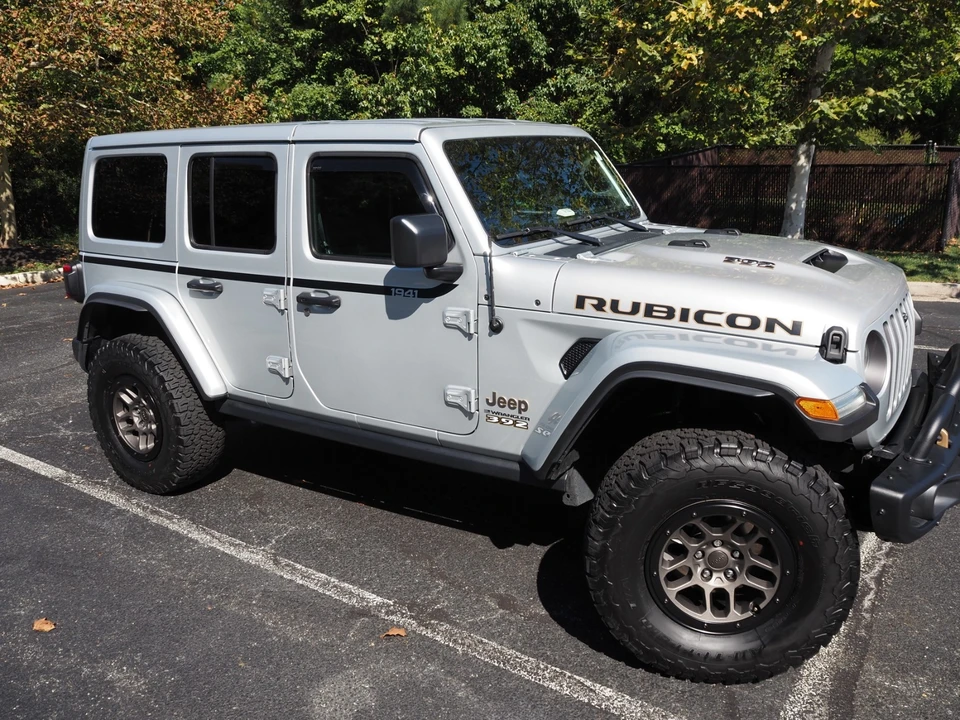 2023 Jeep JL Wrangler - Image 16 of 21