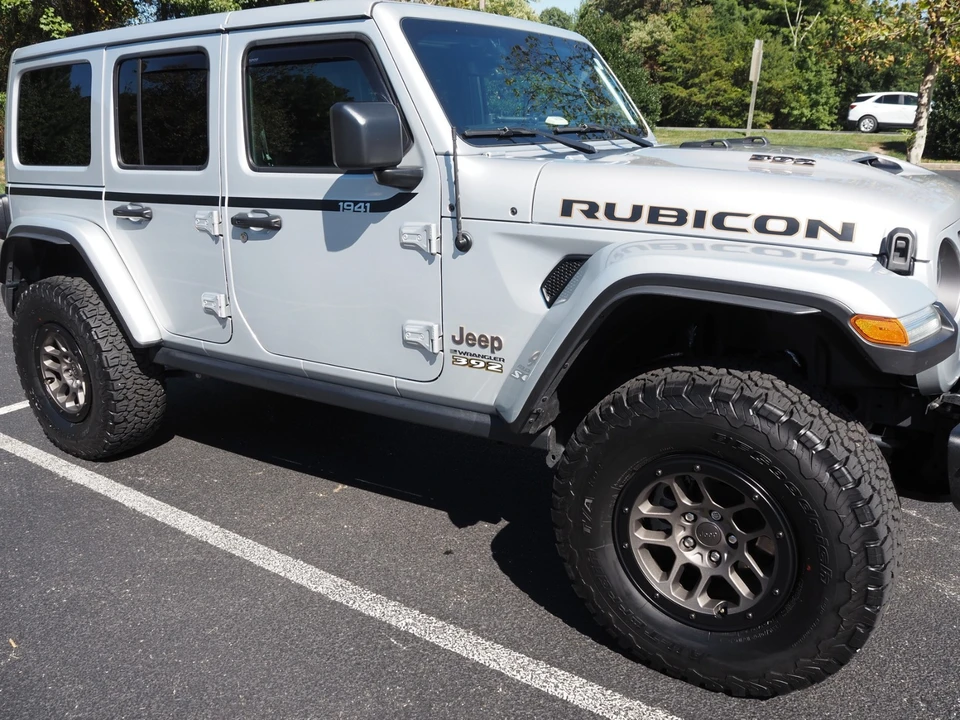 2023 Jeep JL Wrangler - Image 4 of 21