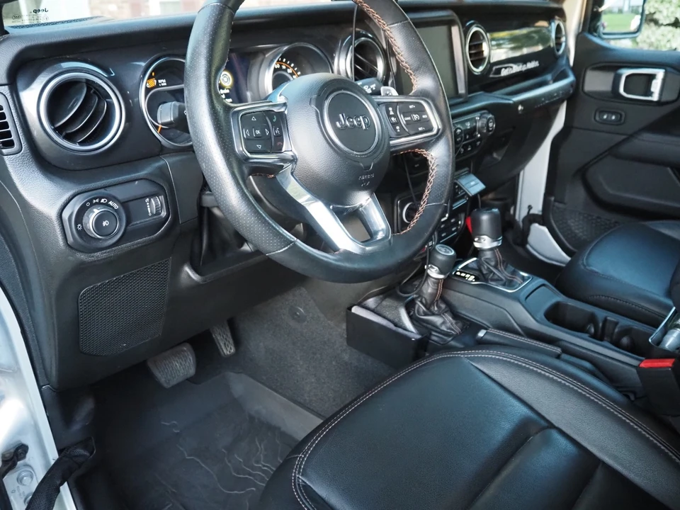 2023 Jeep JL Wrangler - Image 19 of 21