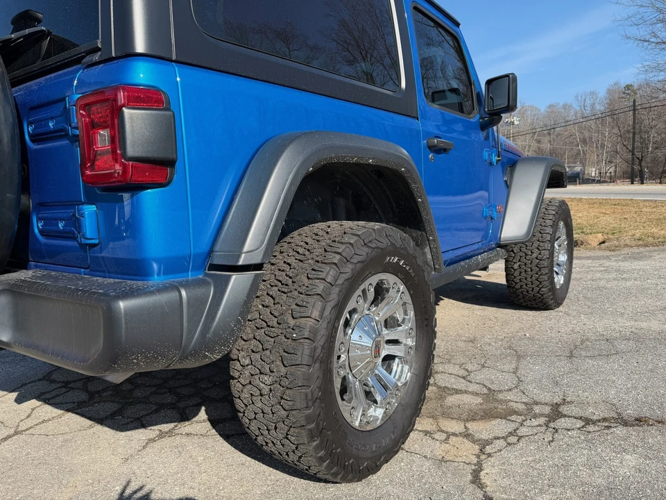2023 Jeep JL Wrangler - Image 16 of 21