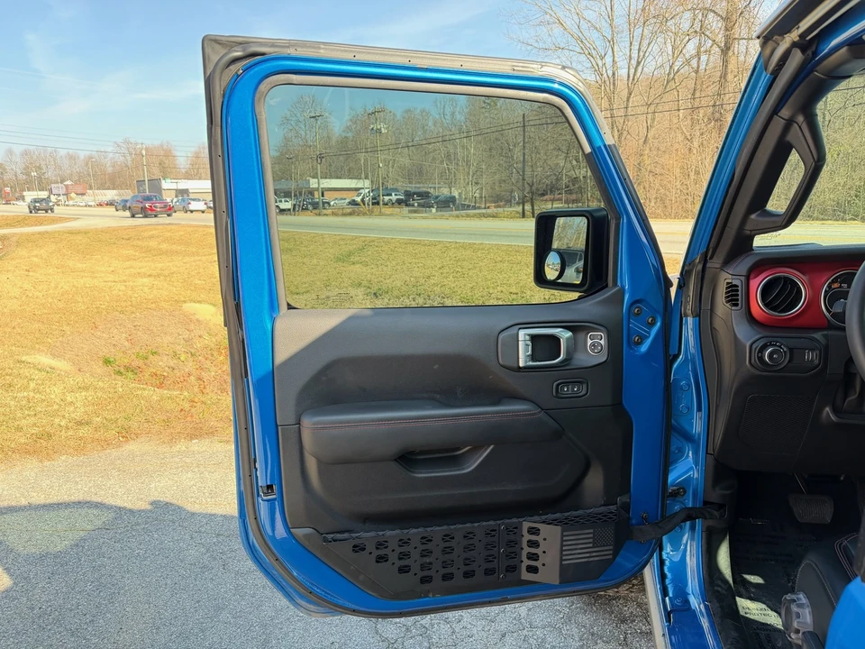 2023 Jeep JL Wrangler - Image 17 of 21