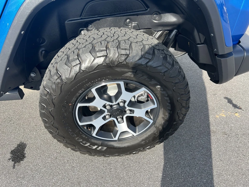2023 Jeep JL Wrangler - Image 11 of 12
