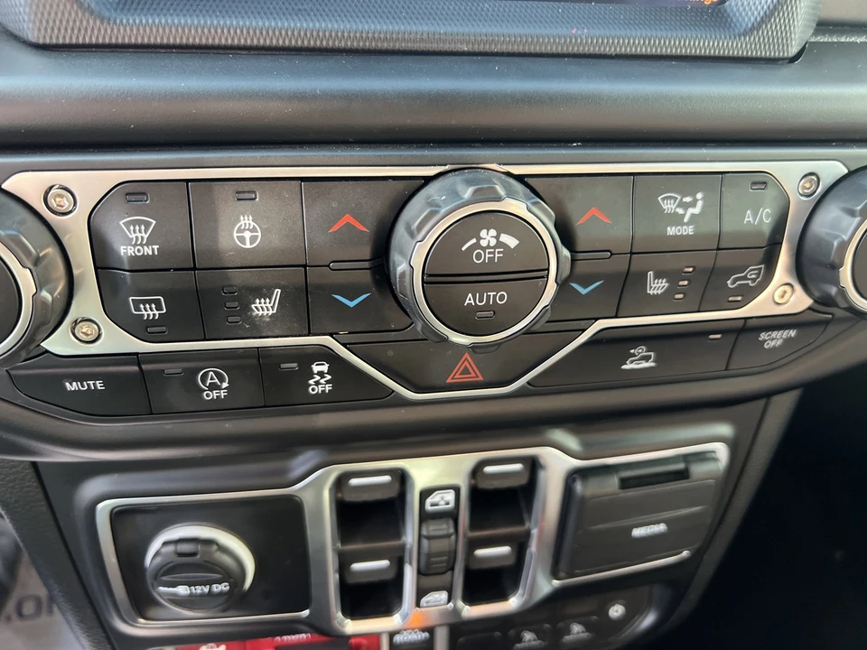 2023 Jeep JL Wrangler - Image 20 of 21