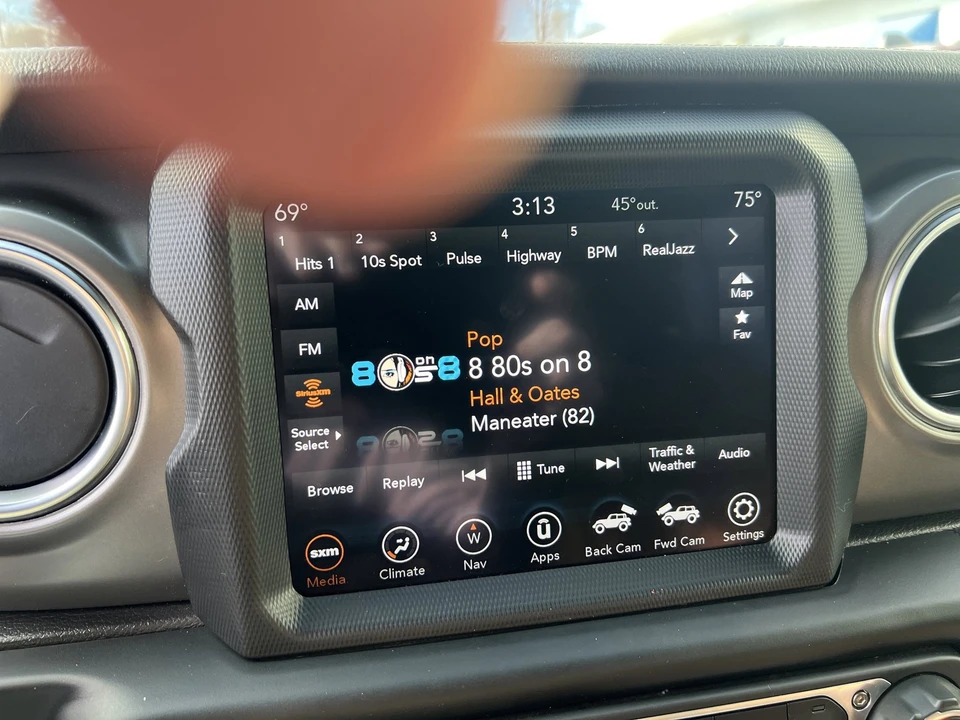 2023 Jeep JL Wrangler - Image 17 of 21