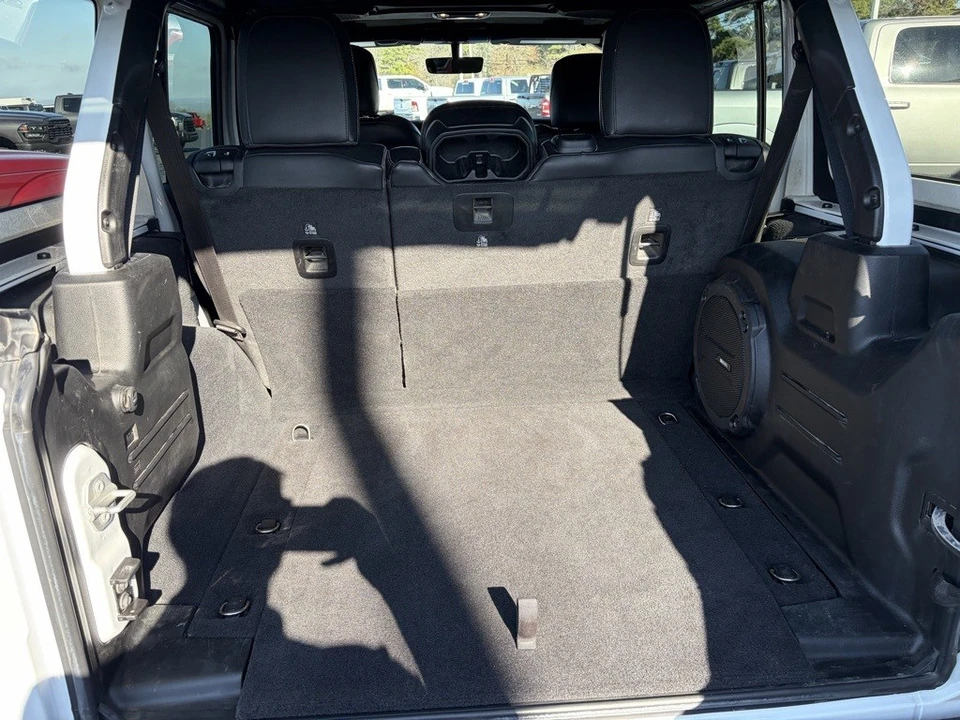 2023 Jeep JL Wrangler - Image 5 of 12