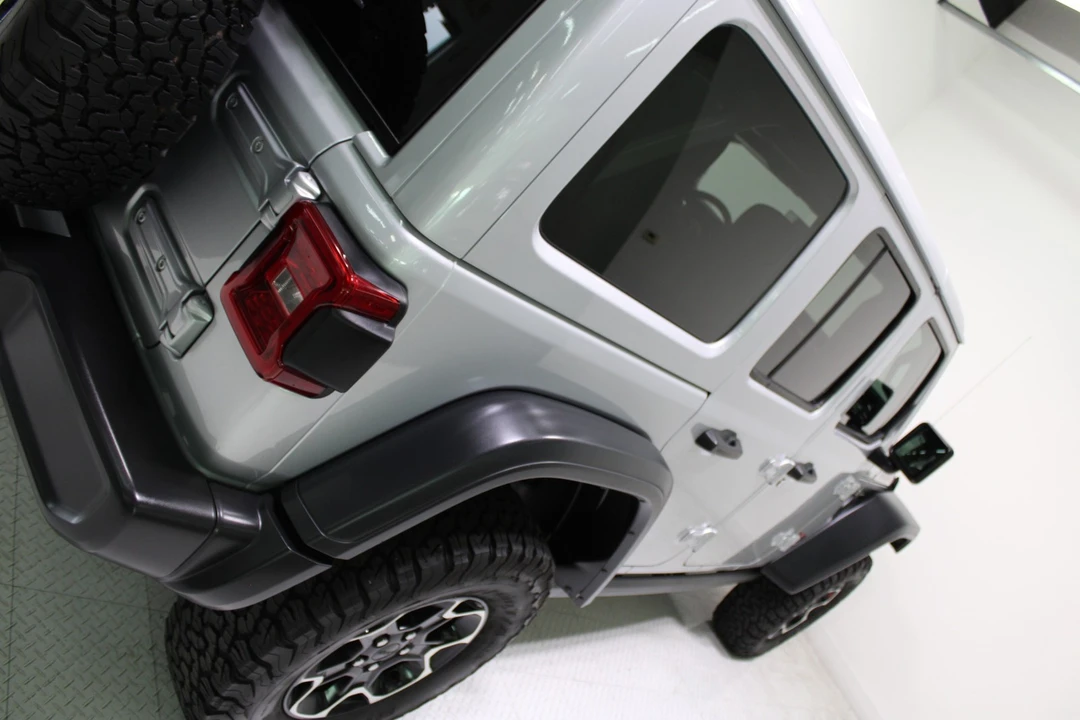 2023 Jeep JL Wrangler - Image 17 of 21