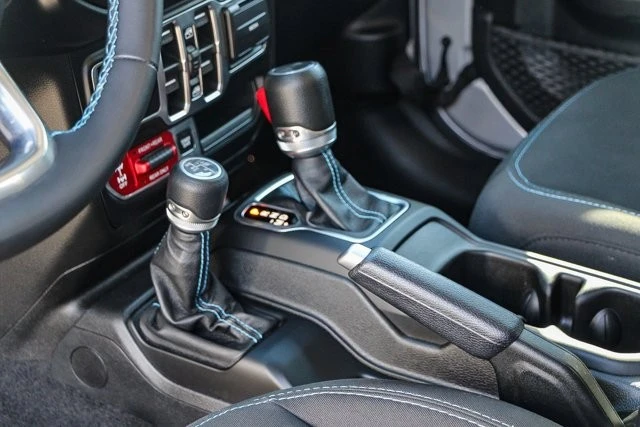 2023 Jeep JL Wrangler - Image 21 of 21