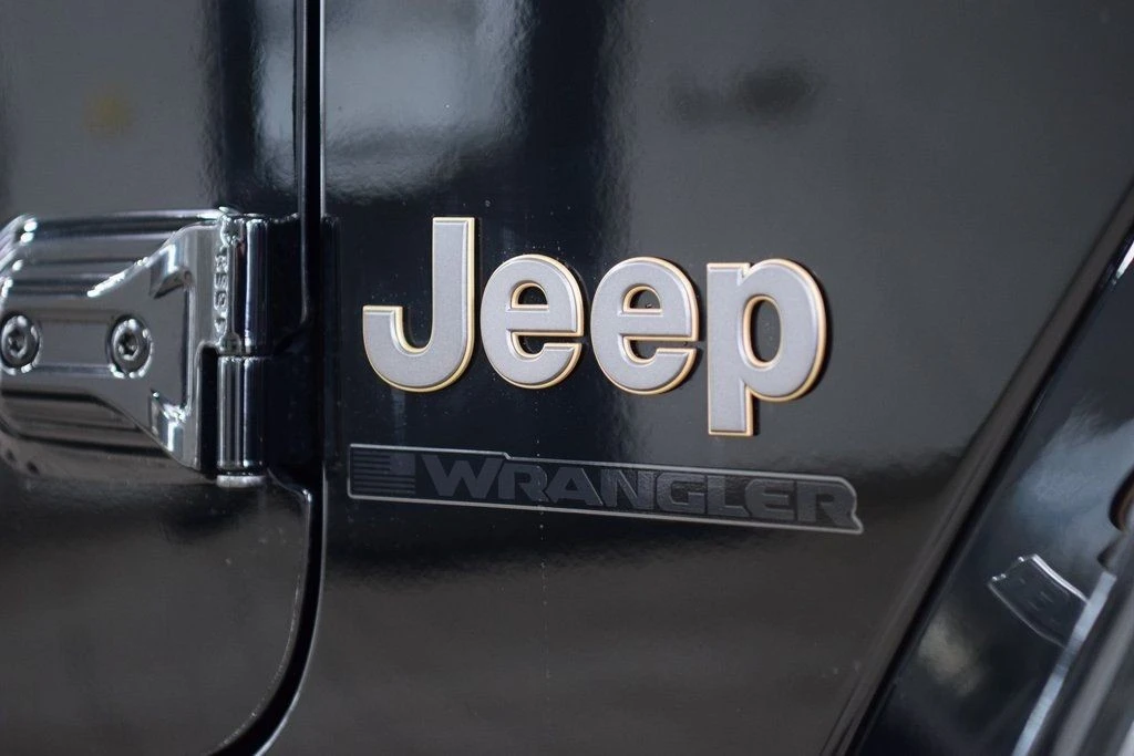 2023 Jeep JL Wrangler - Image 16 of 21
