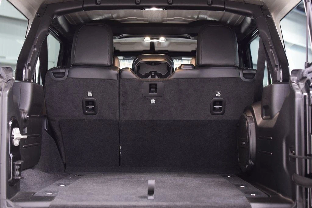 2023 Jeep JL Wrangler - Image 21 of 21