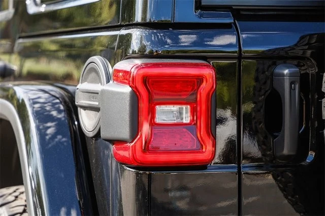 2023 Jeep JL Wrangler - Image 8 of 12