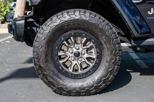 2023 Jeep JL Wrangler - Image 10 of 12