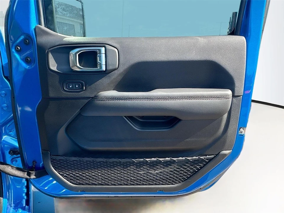 2023 Jeep JL Wrangler - Image 12 of 14