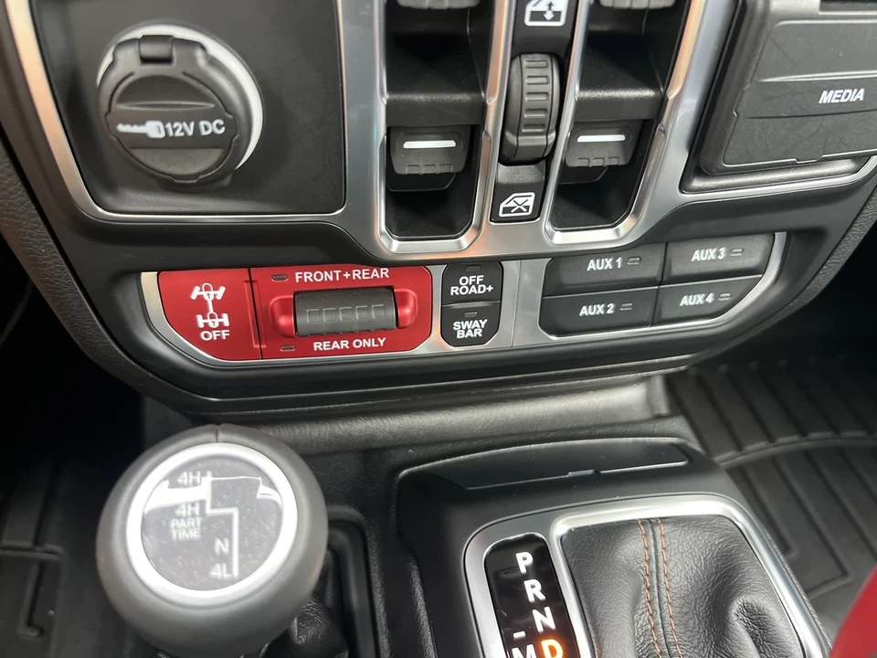 2023 Jeep JL Wrangler - Image 19 of 21